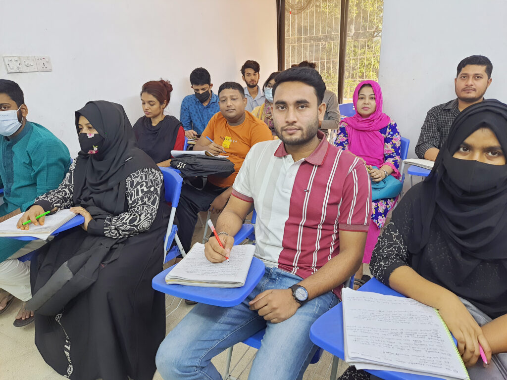 Top 3 ielts coaching in Lalmatia